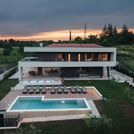 De La Vie With Heated Swimming Pool Villa Raša